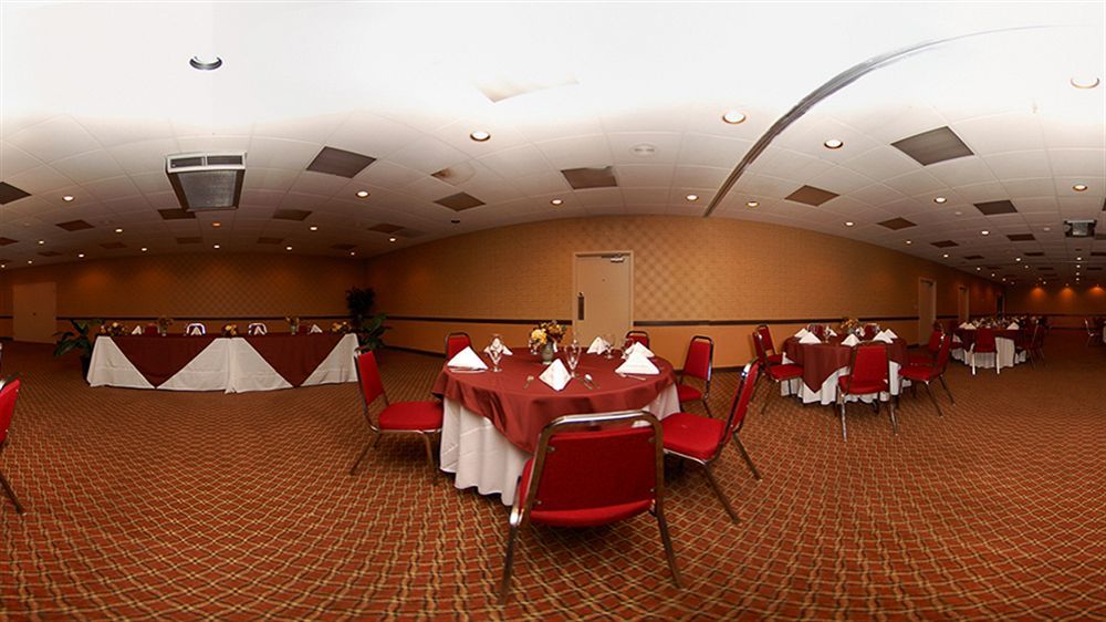 Texas Inn & Suites Denton Buitenkant foto