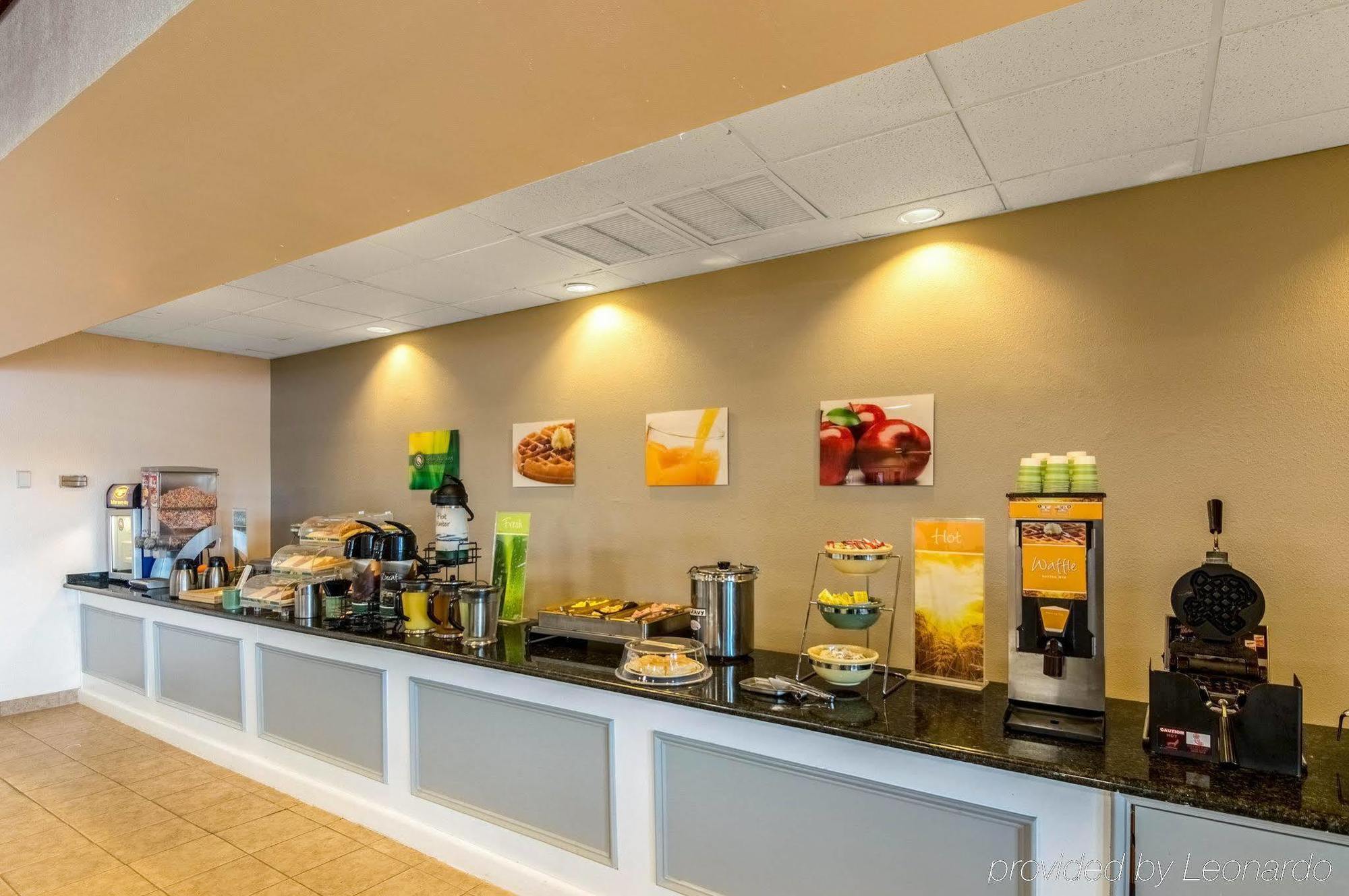 Texas Inn & Suites Denton Buitenkant foto