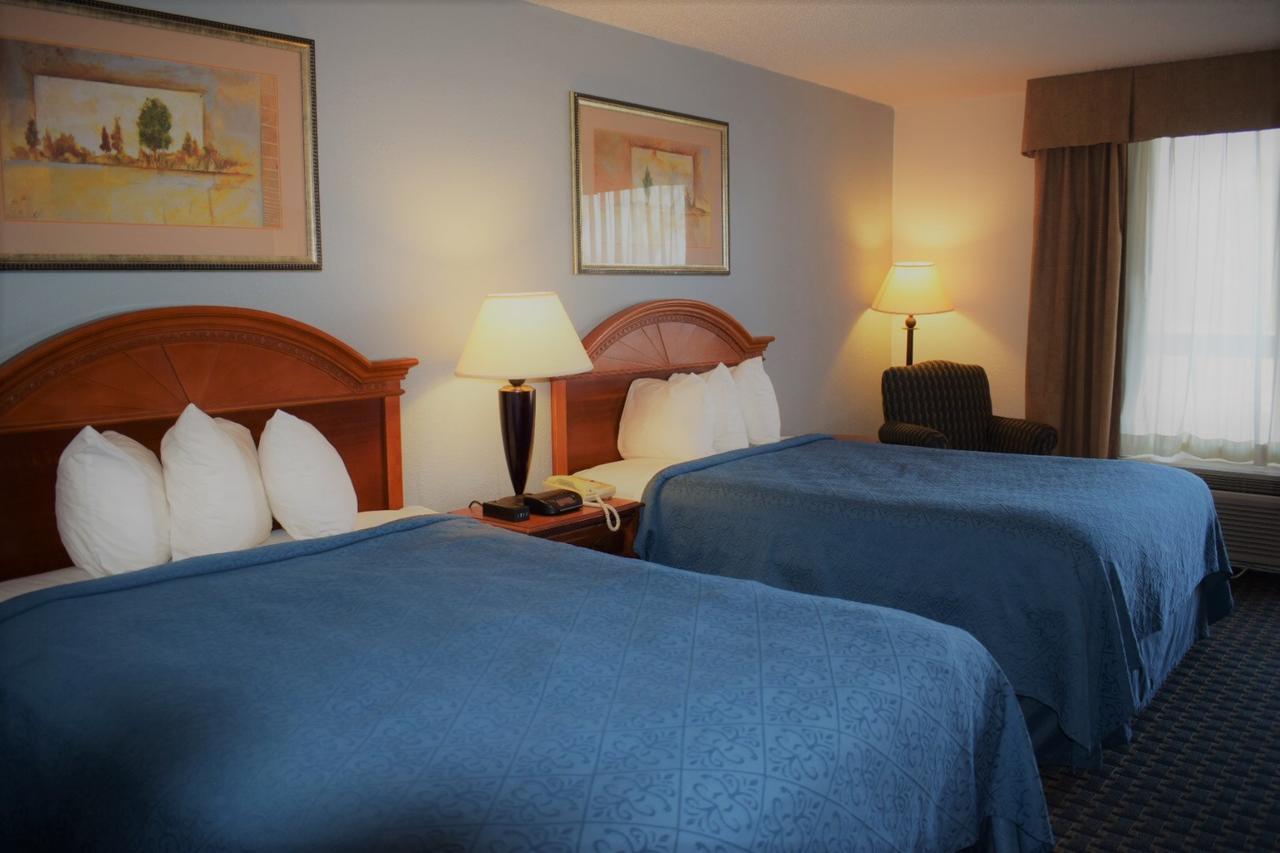 Texas Inn & Suites Denton Buitenkant foto